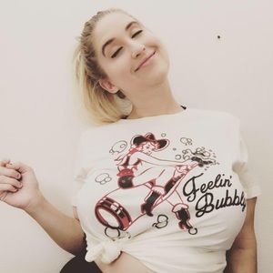 Steady Brand ‘Feelin Bubbly’ Pin Up Girl T Shirt
